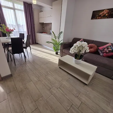 Elegant Double - Pool & Appartamento